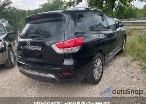 2015 Nissan Pathfinder S z USA, uszkodzony, nr VIN 5N1AR2MN4FC668222